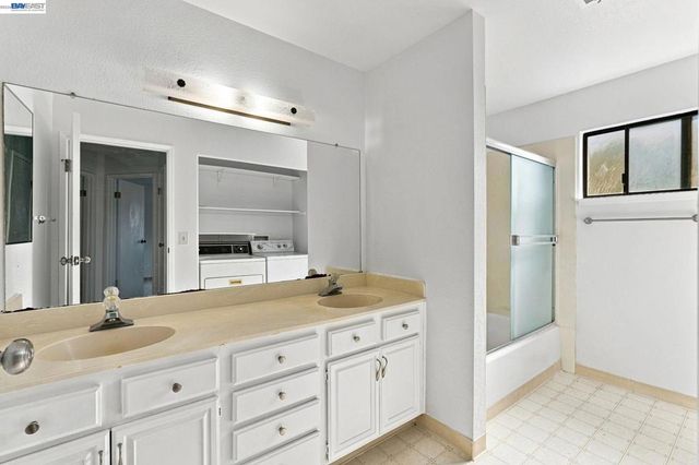 6043 Joaquin Murieta Ave G, Newark, CA 94560