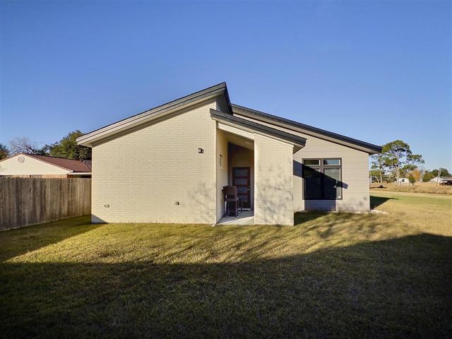 203 Heather Street, Lake Charles, LA 70605