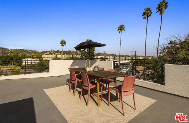 2651 N Rich Street, Los Angeles, CA 90039