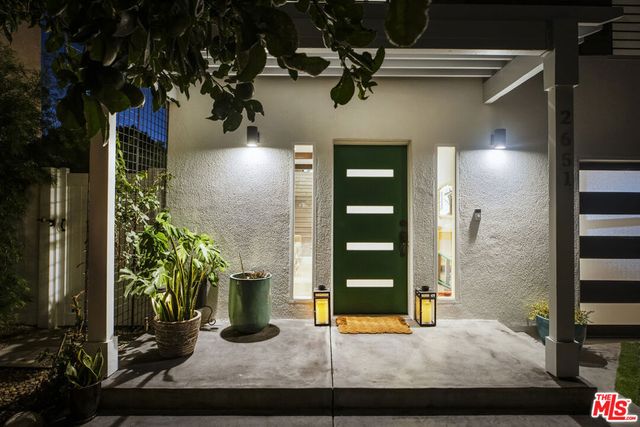 2651 N Rich Street, Los Angeles, CA 90039