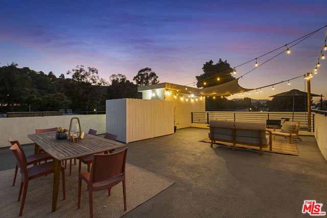 2651 N Rich Street, Los Angeles, CA 90039