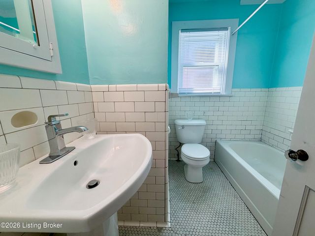 2733 Preston Hwy 1, Louisville, KY 40217