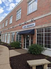 5175 UTICA RIDGE Road, Davenport, IA 52807