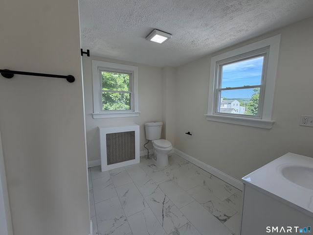 43 Marshall Avenue, Naugatuck, CT 06770