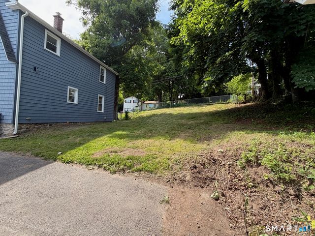 43 Marshall Avenue, Naugatuck, CT 06770