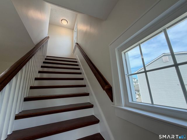 43 Marshall Avenue, Naugatuck, CT 06770