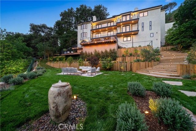 3636 Camino De La Cumbre, Sherman Oaks, CA 91423