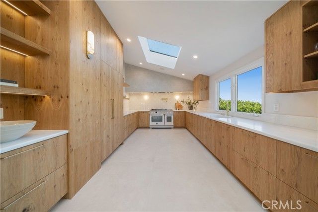 3636 Camino De La Cumbre, Sherman Oaks, CA 91423