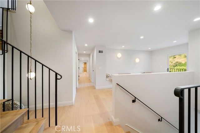 3636 Camino De La Cumbre, Sherman Oaks, CA 91423