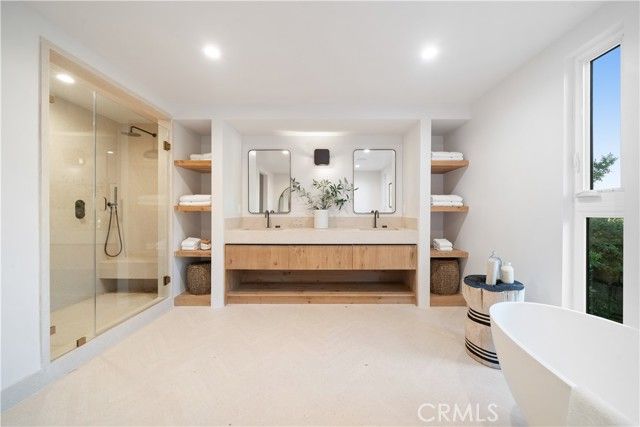 3636 Camino De La Cumbre, Sherman Oaks, CA 91423