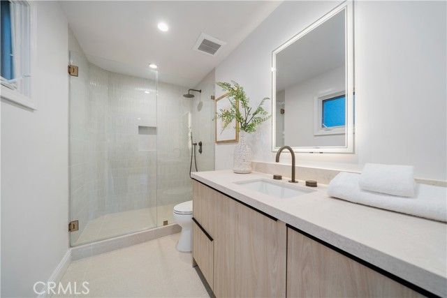 3636 Camino De La Cumbre, Sherman Oaks, CA 91423