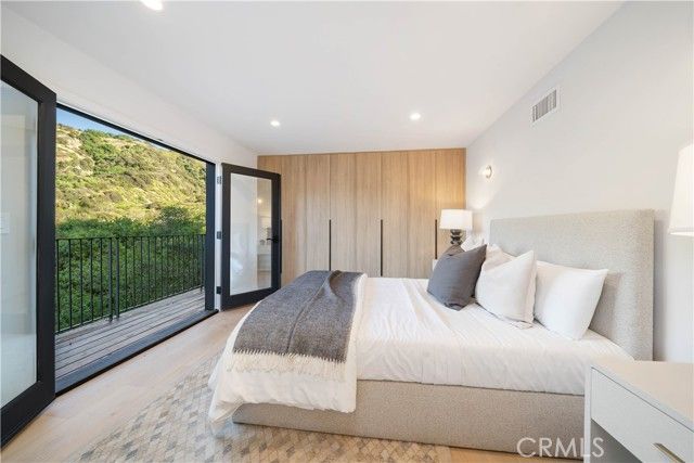 3636 Camino De La Cumbre, Sherman Oaks, CA 91423