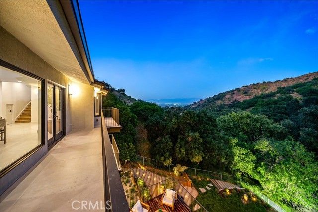 3636 Camino De La Cumbre, Sherman Oaks, CA 91423