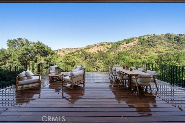 3636 Camino De La Cumbre, Sherman Oaks, CA 91423