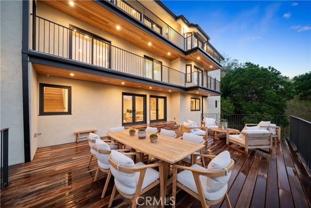 3636 Camino De La Cumbre, Sherman Oaks, CA 91423