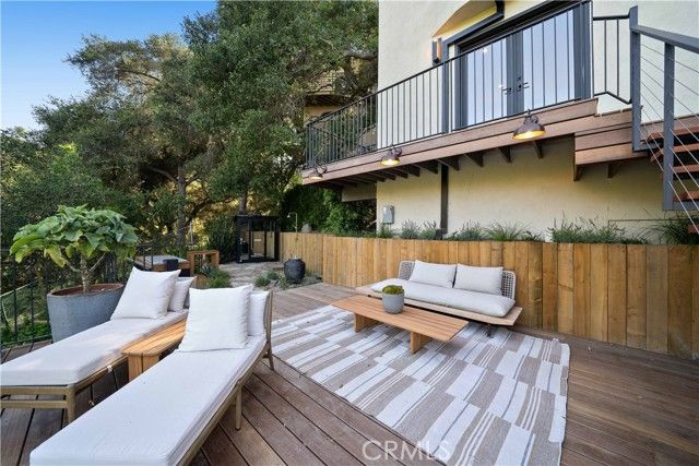 3636 Camino De La Cumbre, Sherman Oaks, CA 91423