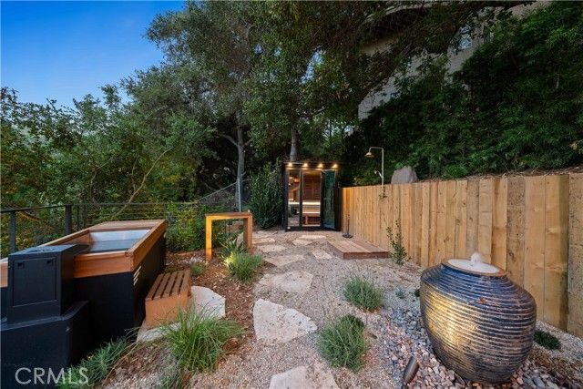 3636 Camino De La Cumbre, Sherman Oaks, CA 91423