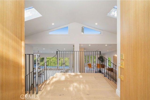 3636 Camino De La Cumbre, Sherman Oaks, CA 91423