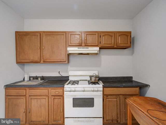 5215 MASTER ST, Philadelphia, PA 19131