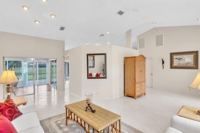 10201 Canoe Brook Circle, Boca Raton, FL 33498