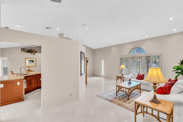 10201 Canoe Brook Circle, Boca Raton, FL 33498