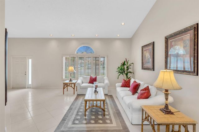 10201 Canoe Brook Circle, Boca Raton, FL 33498