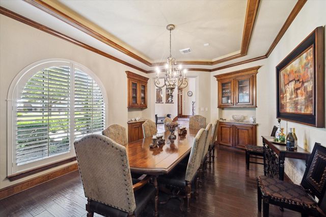 53 New Oak Trail, Kingwood, TX 77346