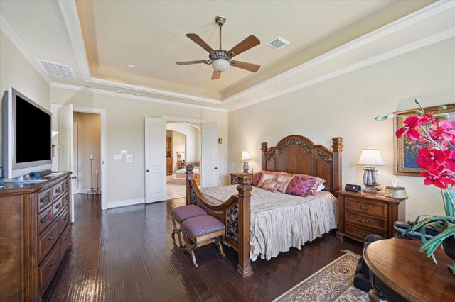 53 New Oak Trail, Kingwood, TX 77346