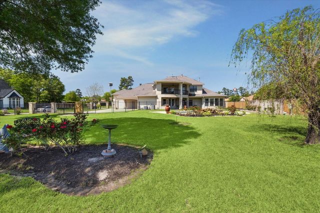 53 New Oak Trail, Kingwood, TX 77346