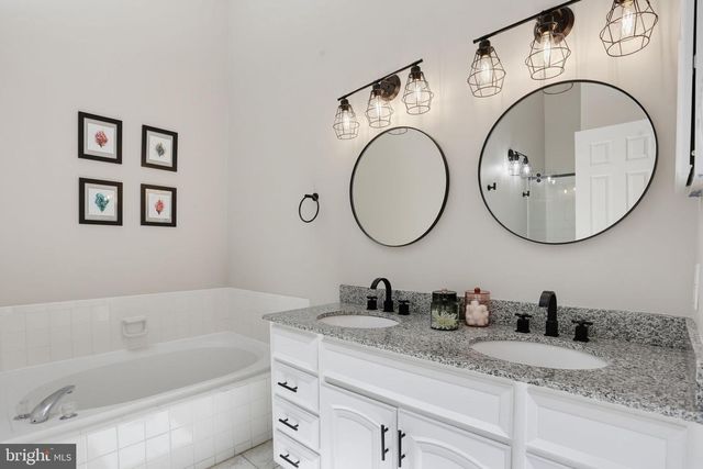 6152 WELLINGTON COMMONS DR, Alexandria, VA 22310