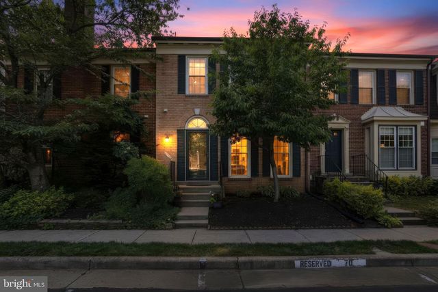 6152 WELLINGTON COMMONS DR, Alexandria, VA 22310