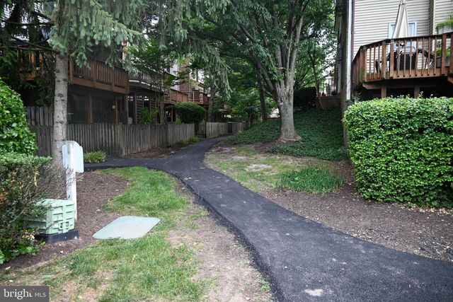 6152 WELLINGTON COMMONS DR, Alexandria, VA 22310