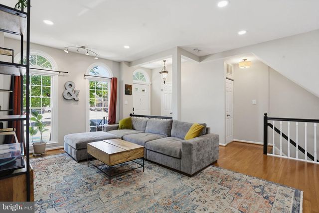 6152 WELLINGTON COMMONS DR, Alexandria, VA 22310