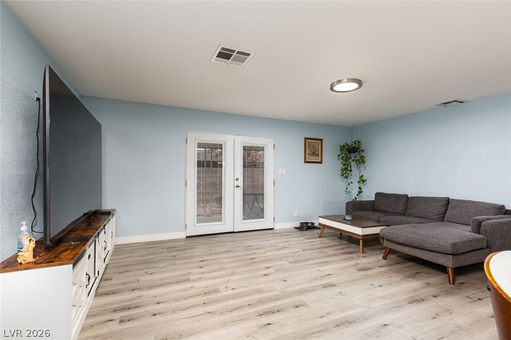 330 Sir Richard East Drive, Las Vegas, NV 89110 — photo 5