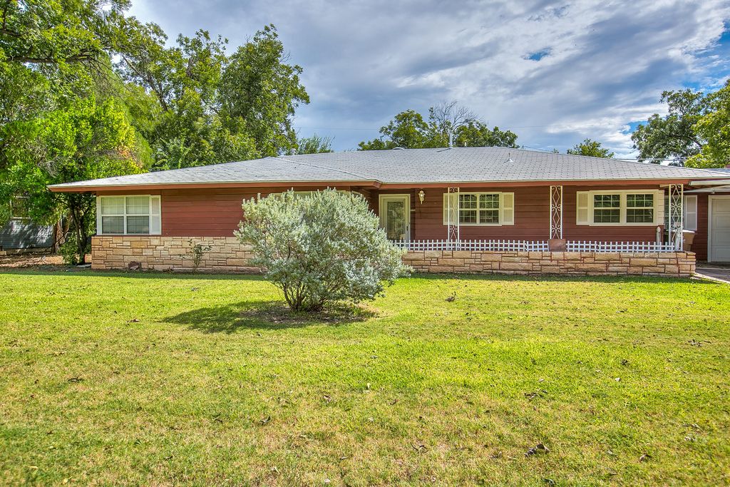 Image 30 of property listing at 115 Churchill Boulevard, San Angelo, TX 76903