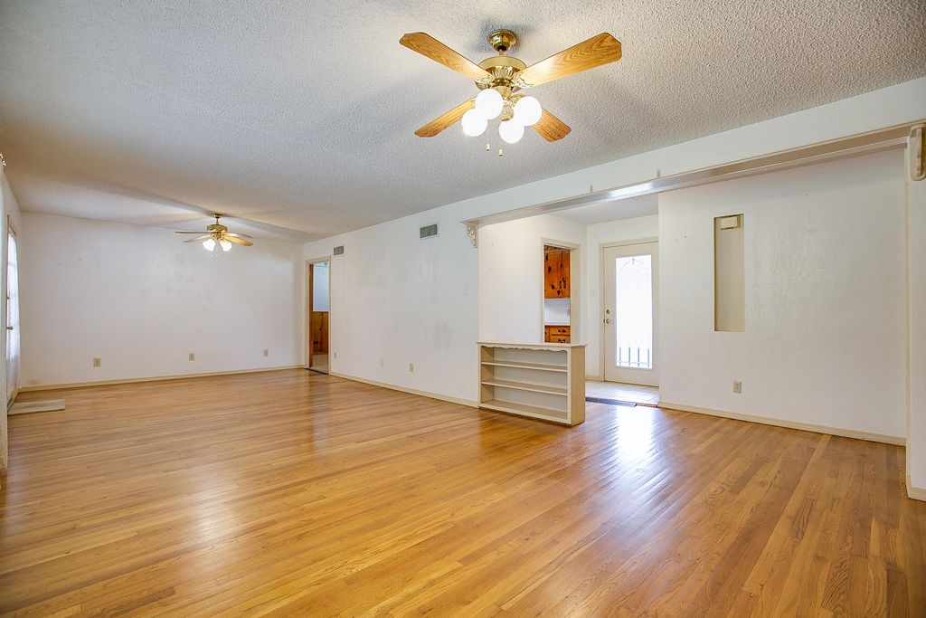 Image 4 of property listing at 115 Churchill Boulevard, San Angelo, TX 76903