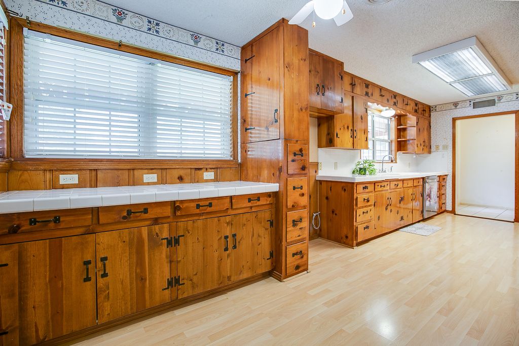 Image 9 of property listing at 115 Churchill Boulevard, San Angelo, TX 76903