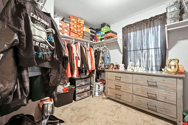 13287 Silk Tree Trail, Fort Wayne, IN 46814