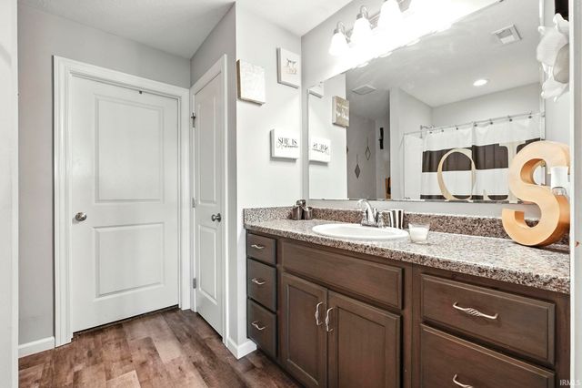 13287 Silk Tree Trail, Fort Wayne, IN 46814