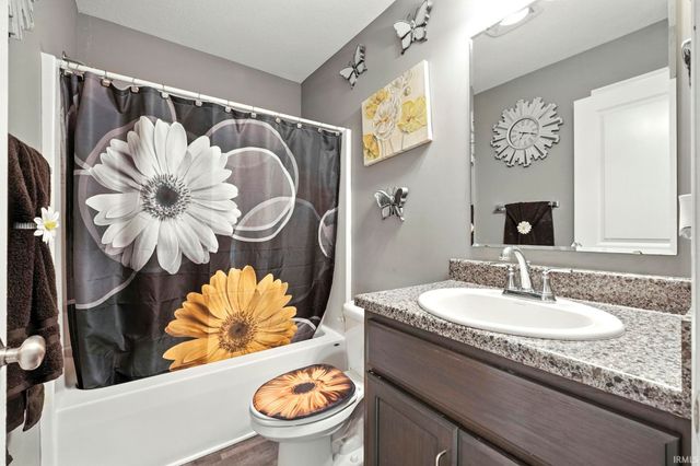 13287 Silk Tree Trail, Fort Wayne, IN 46814