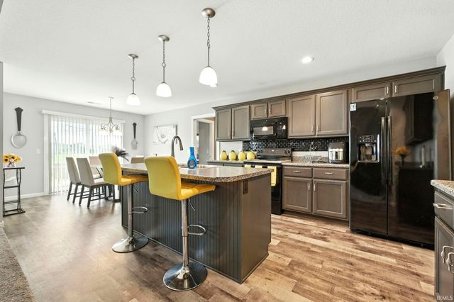 13287 Silk Tree Trail, Fort Wayne, IN 46814