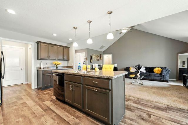 13287 Silk Tree Trail, Fort Wayne, IN 46814