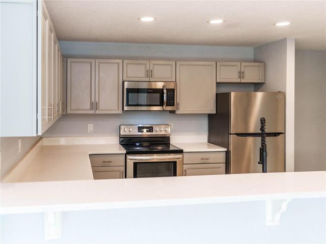 133 W PARK AVENUE B, Lake Wales, FL 33853