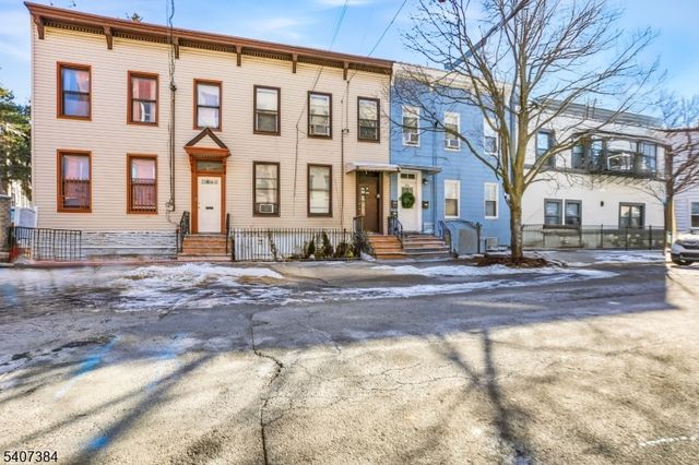 34 Concord St, Jersey City, NJ 07306