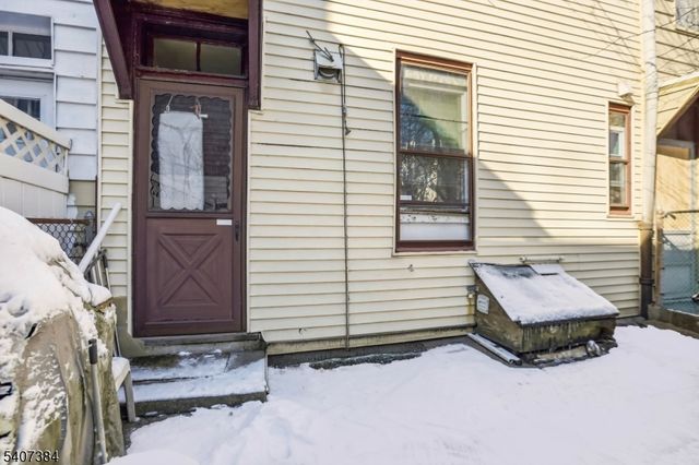 34 Concord St, Jersey City, NJ 07306