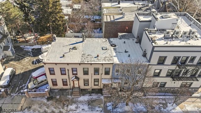 34 Concord St, Jersey City, NJ 07306