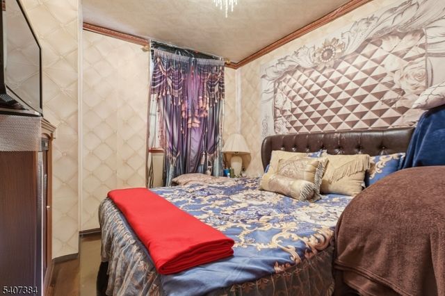 34 Concord St, Jersey City, NJ 07306