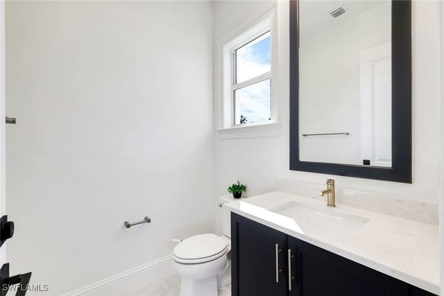 6273 Negril Isle DR, Naples, FL 34113