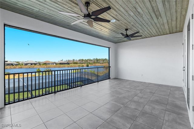 6273 Negril Isle DR, Naples, FL 34113