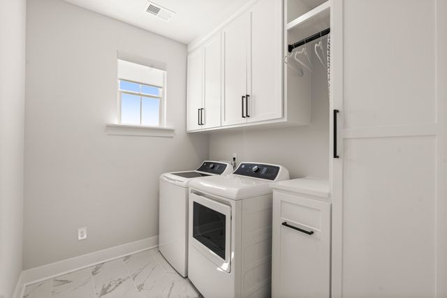 135 E Morton Street, Summerville, SC 29486